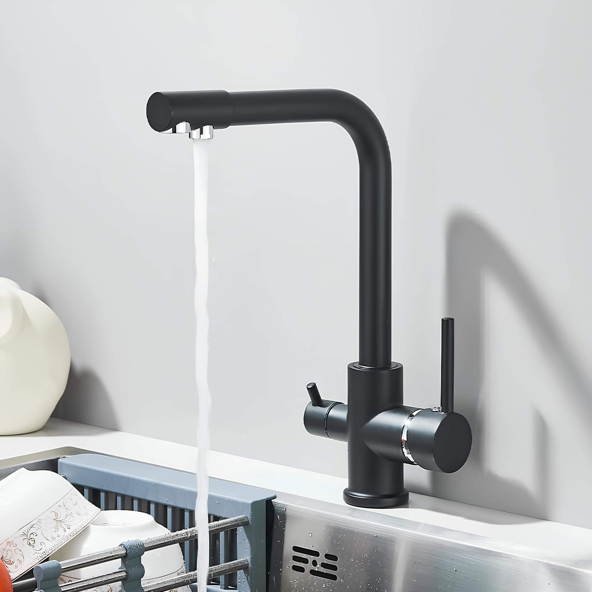 Dual-flow kitchen faucet with filtered water outlet and single-lever mixer