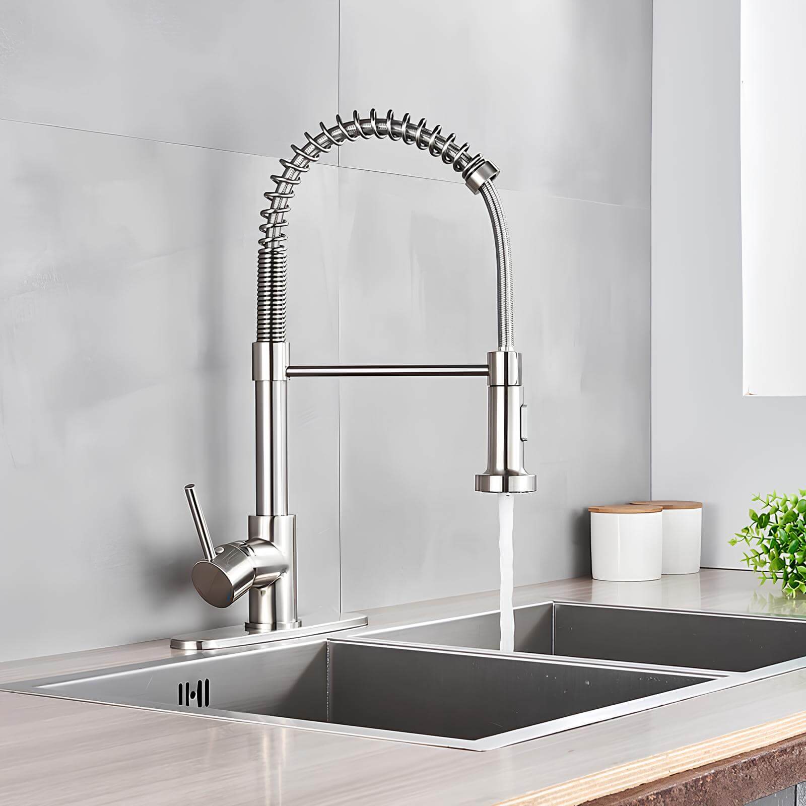 Elegant spring kitchen faucet with dual-spray pull-down and swivel spout