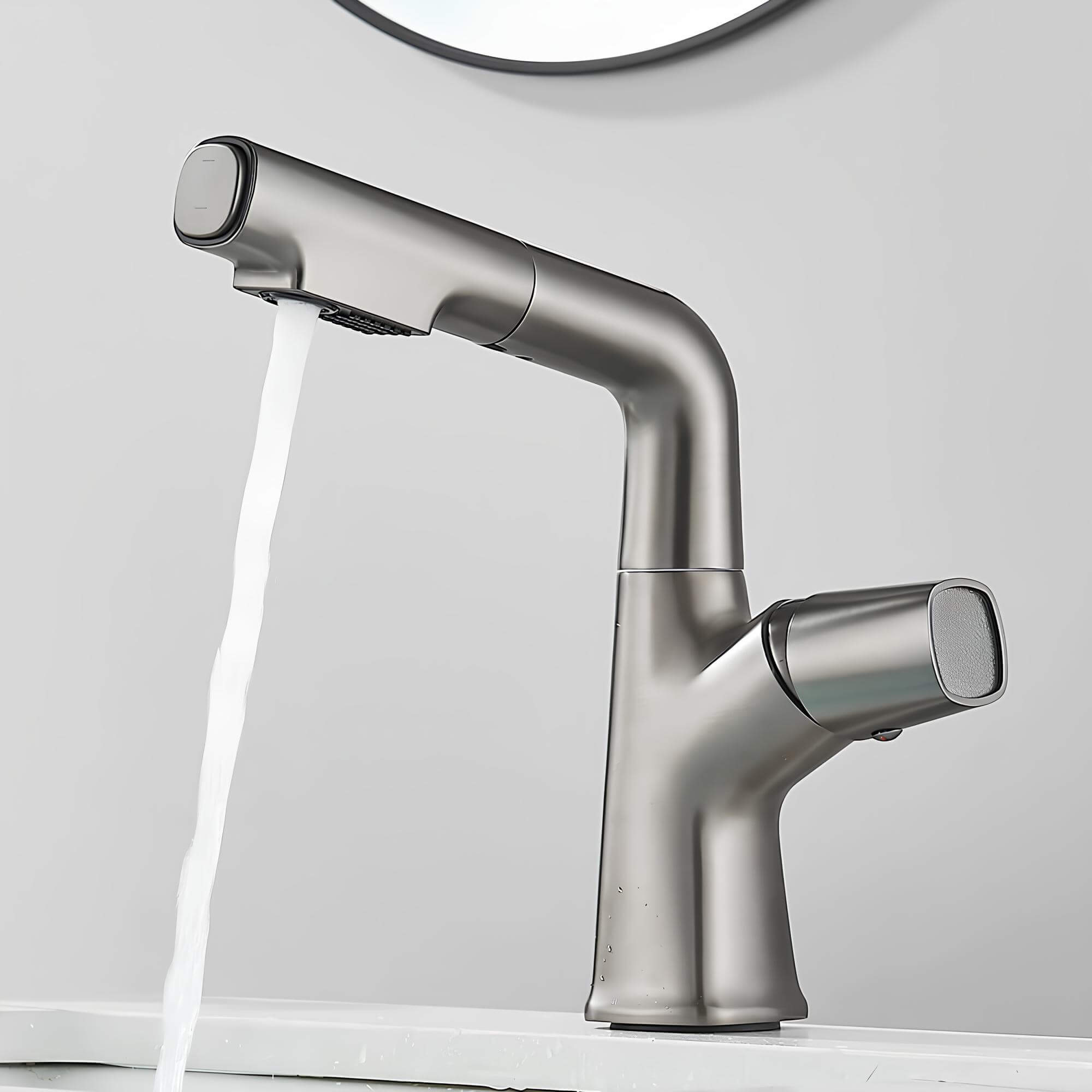 Adjustable kitchen faucet with integrated sprayer and 360° rotation