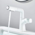 Adjustable kitchen faucet with integrated sprayer and 360° rotation